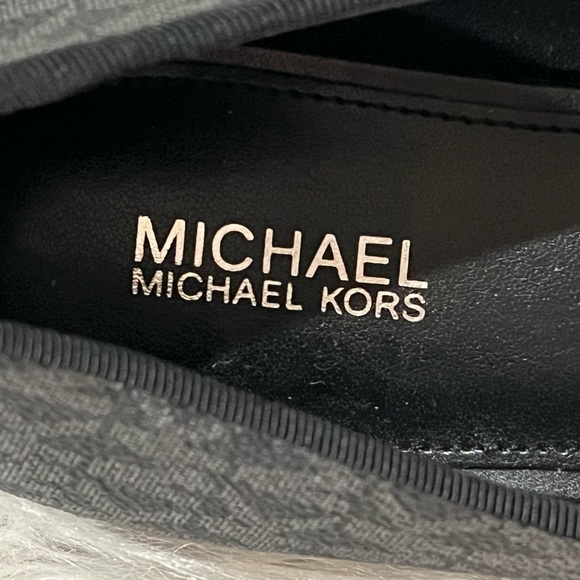 Michael Kors Black & Sliver Logo Ballet Flats - Women - Picture 11 of 12
